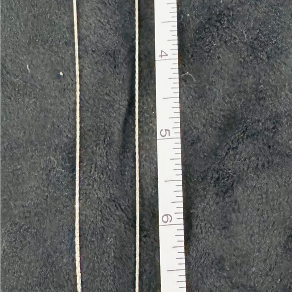 Silver Virgin Mary Medallion Pendant Necklace -Stainless Steel - Picture 2 of 3